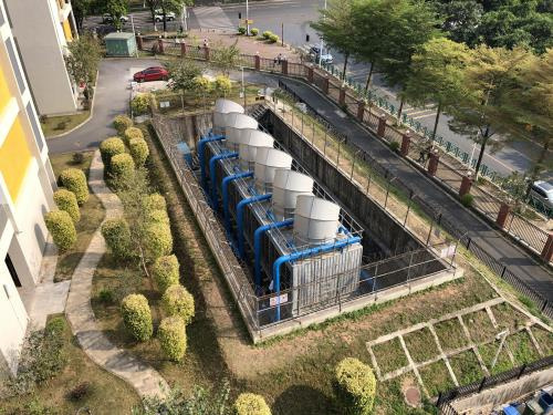圓形冷卻塔采用逆流式氣熱交換技術(方形逆流鼓風式冷卻塔)